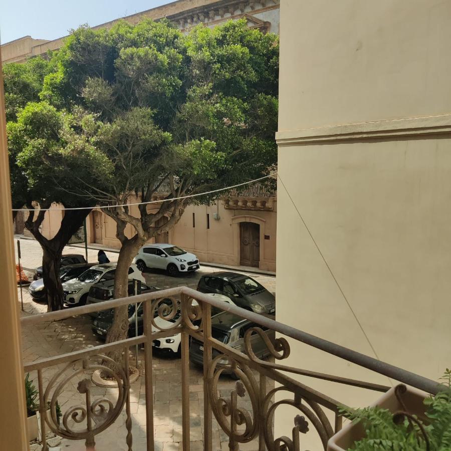 Carlo'S Rooms Trapani Luaran gambar